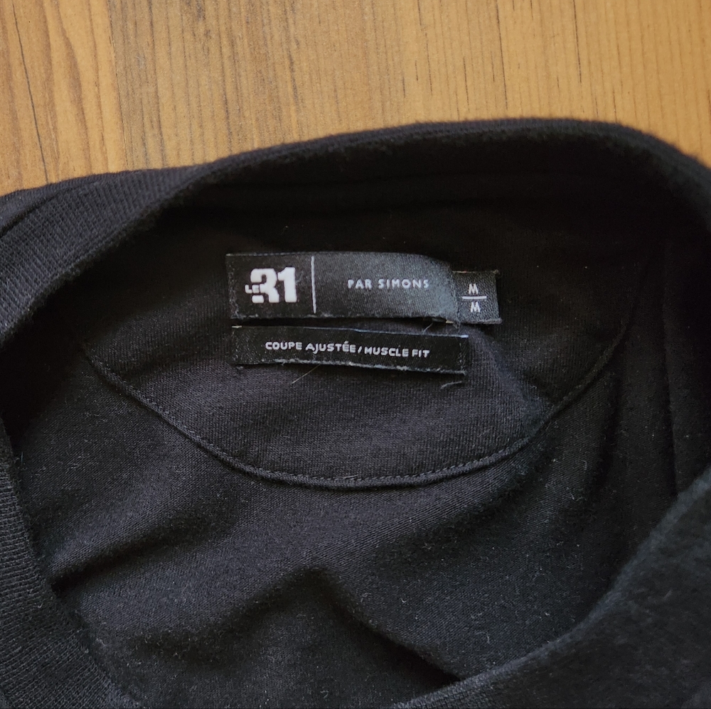 Simons tee - M - Picture 2 of 2